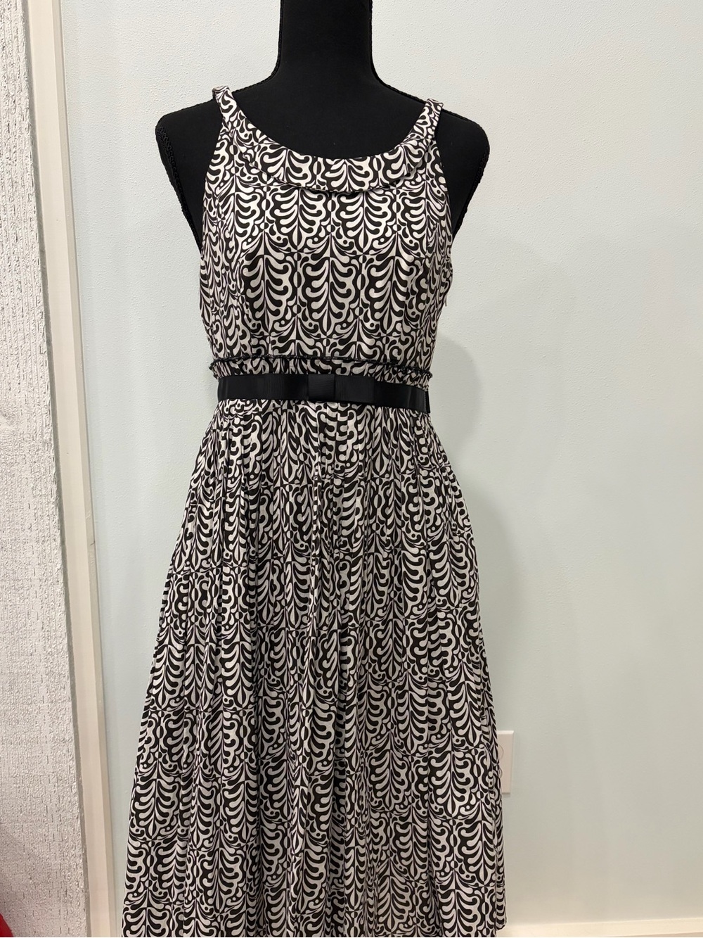 Vintage style black and white dress